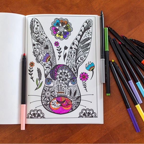 🖍️ SPECTACULAR ANIMALS NEON COLORING BOOK 🖍️ - Picture 3 of 4